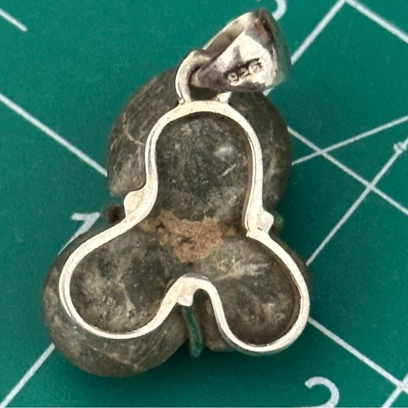 Moldevite cluster sterling silver pendant - Picture 4 of 4